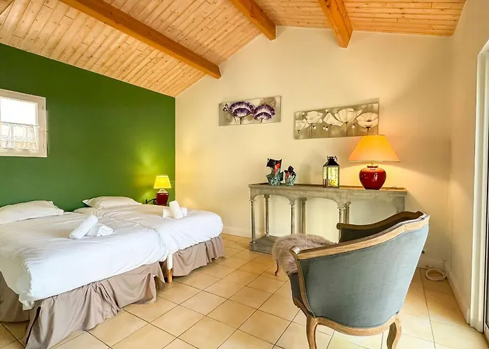 Villa Magnifique Avec Sa Piscine Et Son Billard *